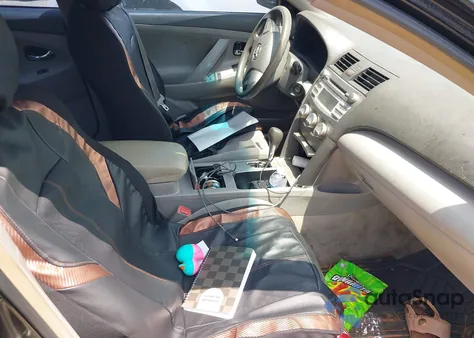 2011 Toyota Camry Le z USA, uszkodzony, nr VIN 4T1BF3EK1BU229622